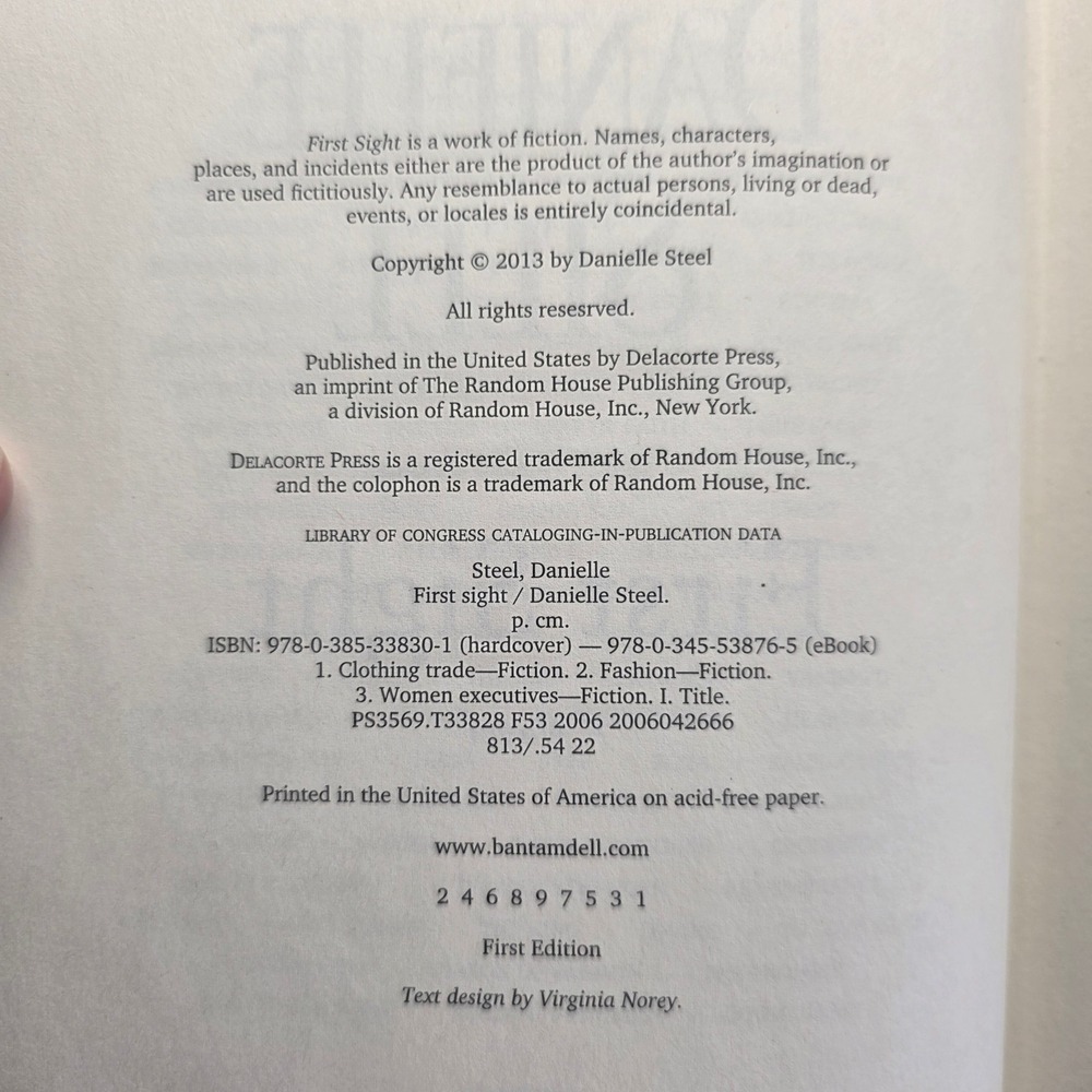 Danielle Steel First Sight A‎ Novel Hardcover Book 2013 - Picture 8 of 8